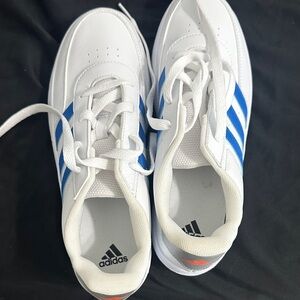 Adidas Kids Sneakers in White and Blue